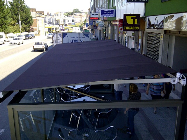 Toldo &quot;voladizo&quot;